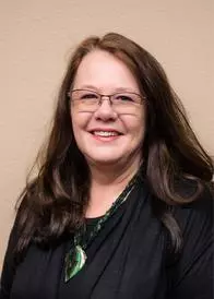 <h3 style="text-align:left">Virginia Stroh</h3>